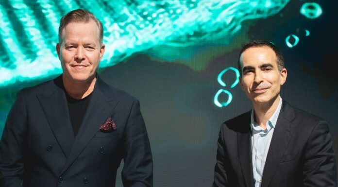 Wilo et InstaDeep : L’alliance stratégique entre l’eau et l’intelligence artificielle Photographie de la signature de l'accord entre Oliver Hermes (Wilo) et Karim Beguir (InstaDeep) au Wilopark pour le partenariat IA et Eau.