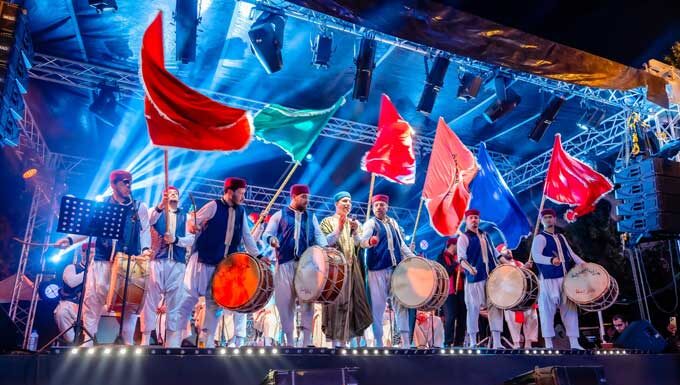 À la Place Halfaouine, Fadhel Sakka célèbre la musique mystique pour la clôture de Tajalliyat El Halfaouine