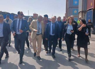 Port de Radès : modernisation des équipements et renforcement des effectifs pour fluidifier le trafic