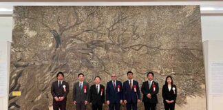 Japon : la mosaïque tunisienne “L’Olivier” exposée à l’Université Ritsumeikan après Osaka 2025