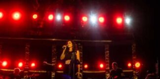 FIH : Yasmine Hamdan brille sur la scène de l’amphithéâtre de Hammamet