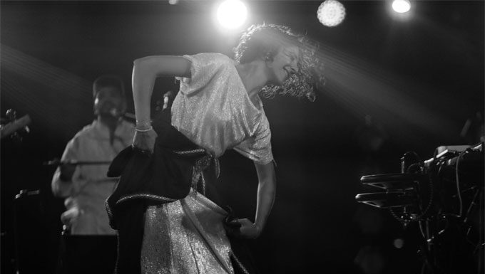 Festival de Hammamet 2026 : « Aïta Mon Amour » sublime le patrimoine musical marocain entre tradition et électro