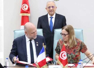 L’Institut Hedi Raies signe un accord avec l’Institut Curie pour développer la recherche sur les tumeurs oculaires