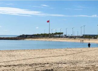 Taparura : les autorités examinent la levée des barrières et l’accès aux plages de Sfax