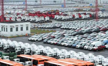 Automobile chinoise : les exportations s’envolent de 77,5 % tandis que le marché intérieur décroche