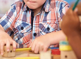 SANTÉ RÉGIONS – Autisme : à Béja, l’accès aux soins spécialisés pose la question des distances