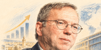 Eric Schmidt : dans un ou deux ans, l’IA pourrait bouleverser la programmation et la recherche