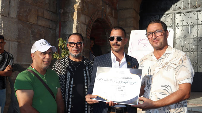 Théâtre de rue à Bizerte : « Chef Al-Rayes » décroche le prix du meilleur spectacle